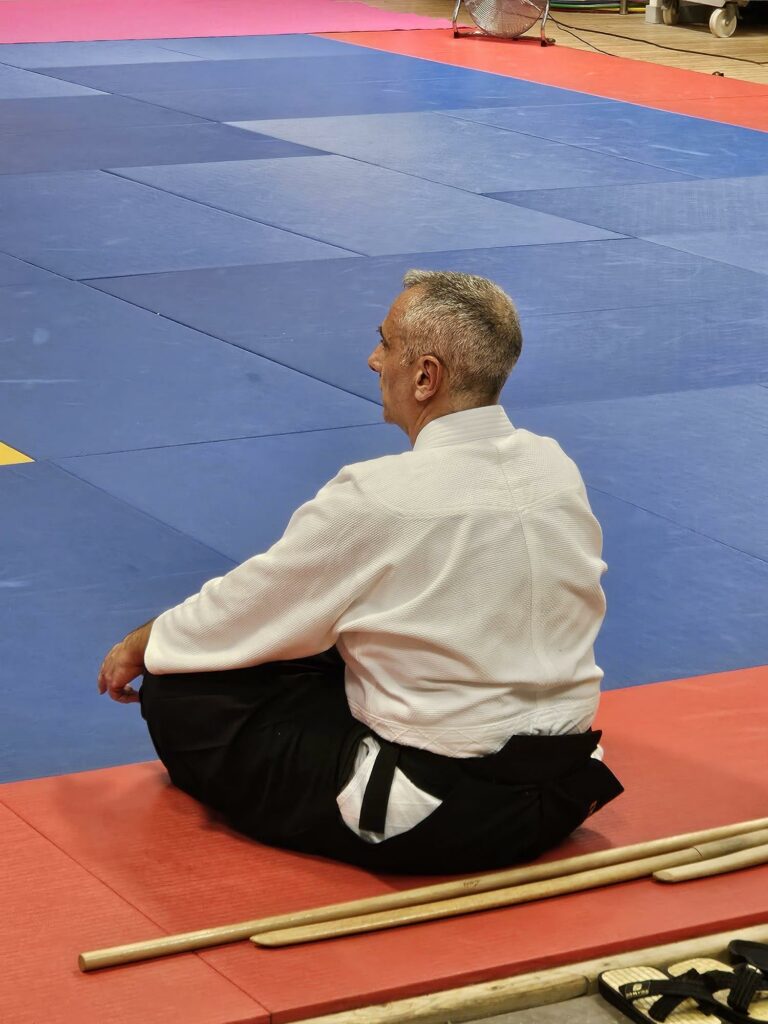 Luis en position Seiza